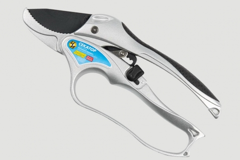 ЦИ СЕКАТОР ПРОФЕССИОНАЛЬНЫЙ ТИТАНОВЫЙ 0233